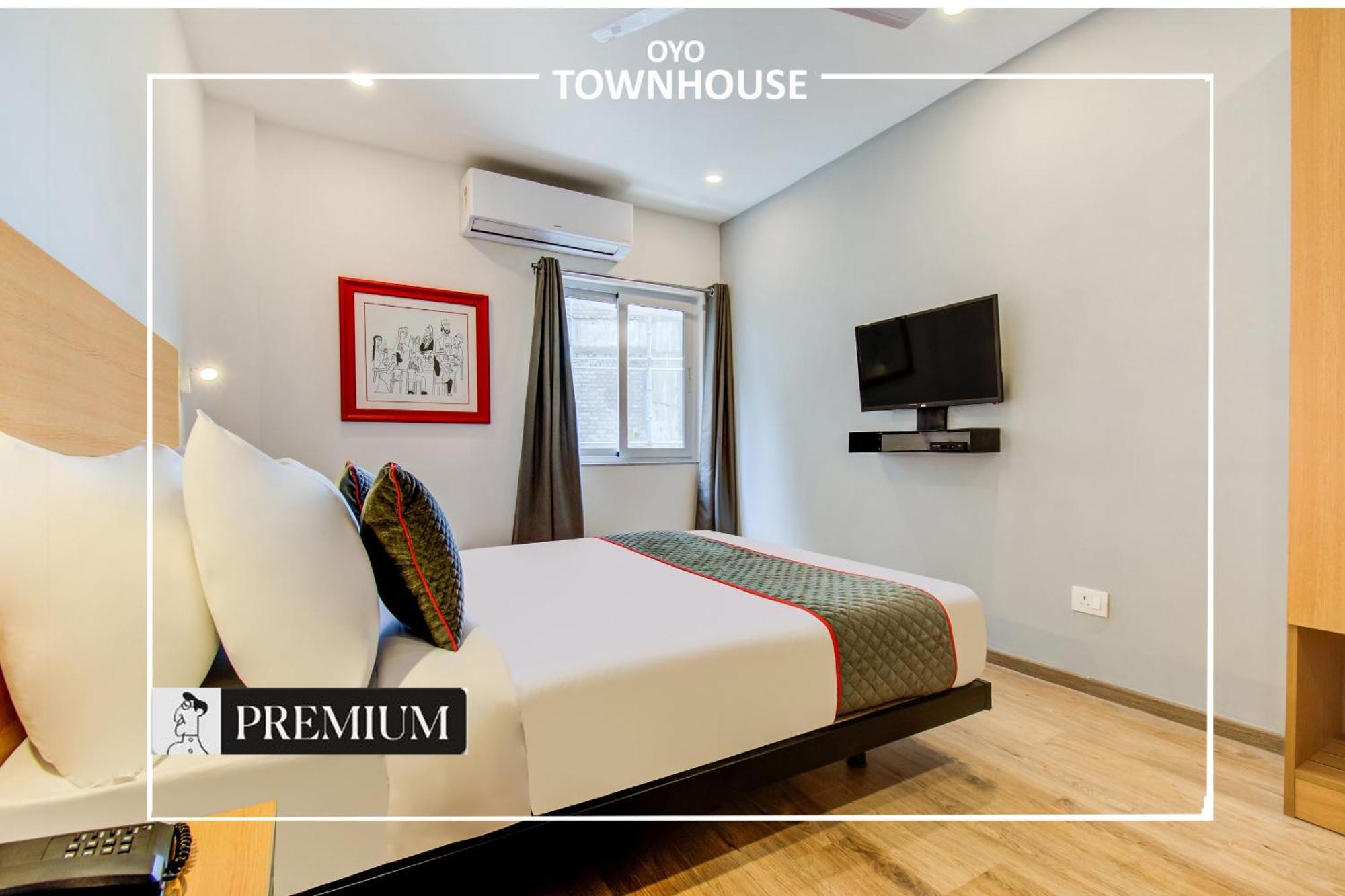 Townhouse 165 Netaji Road Otel Amhedabad Dış mekan fotoğraf